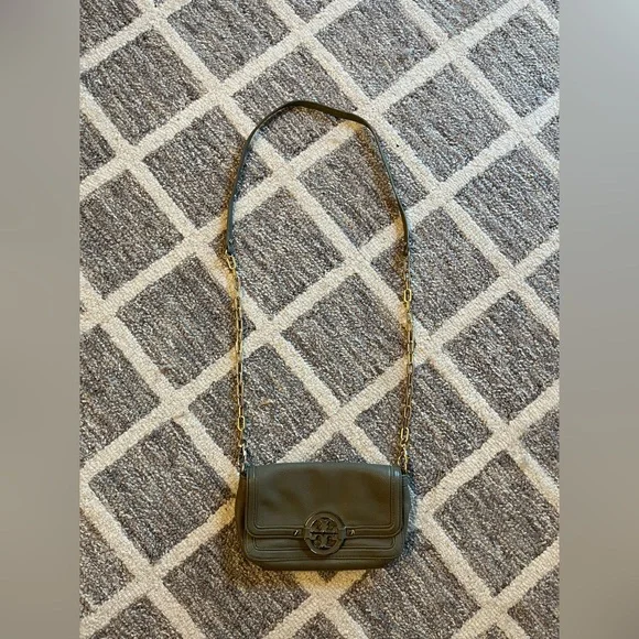 Tory Burch small crossbody purse - Picture 2 of 3